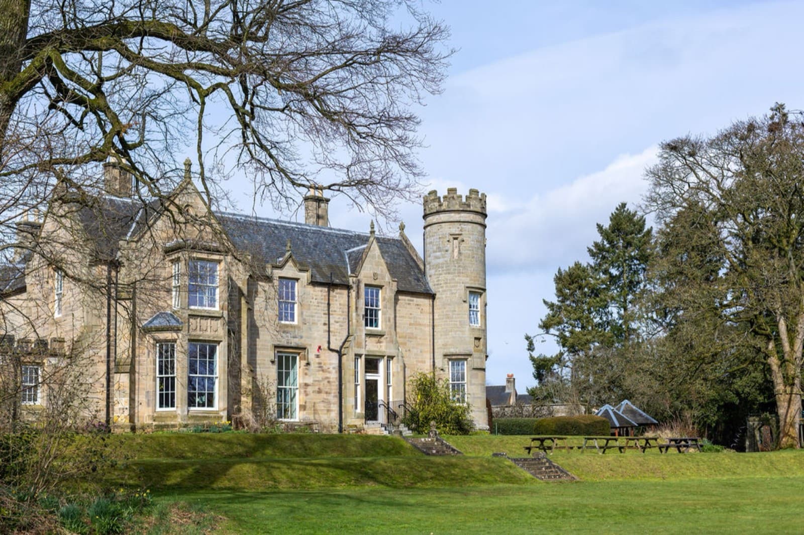 Ochil Tower School β Edinburgh Windows and Doors project photo